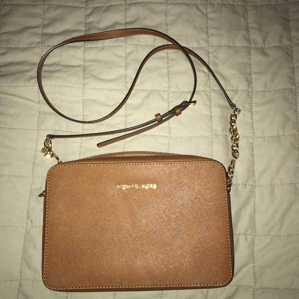 Michael Kors Jet Set Crossbody